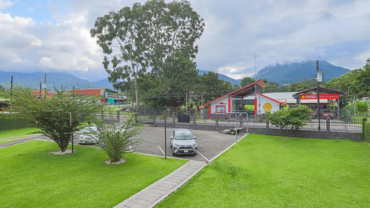 Condo'S Vista Al Volcan La Fortuna Eksteriør billede