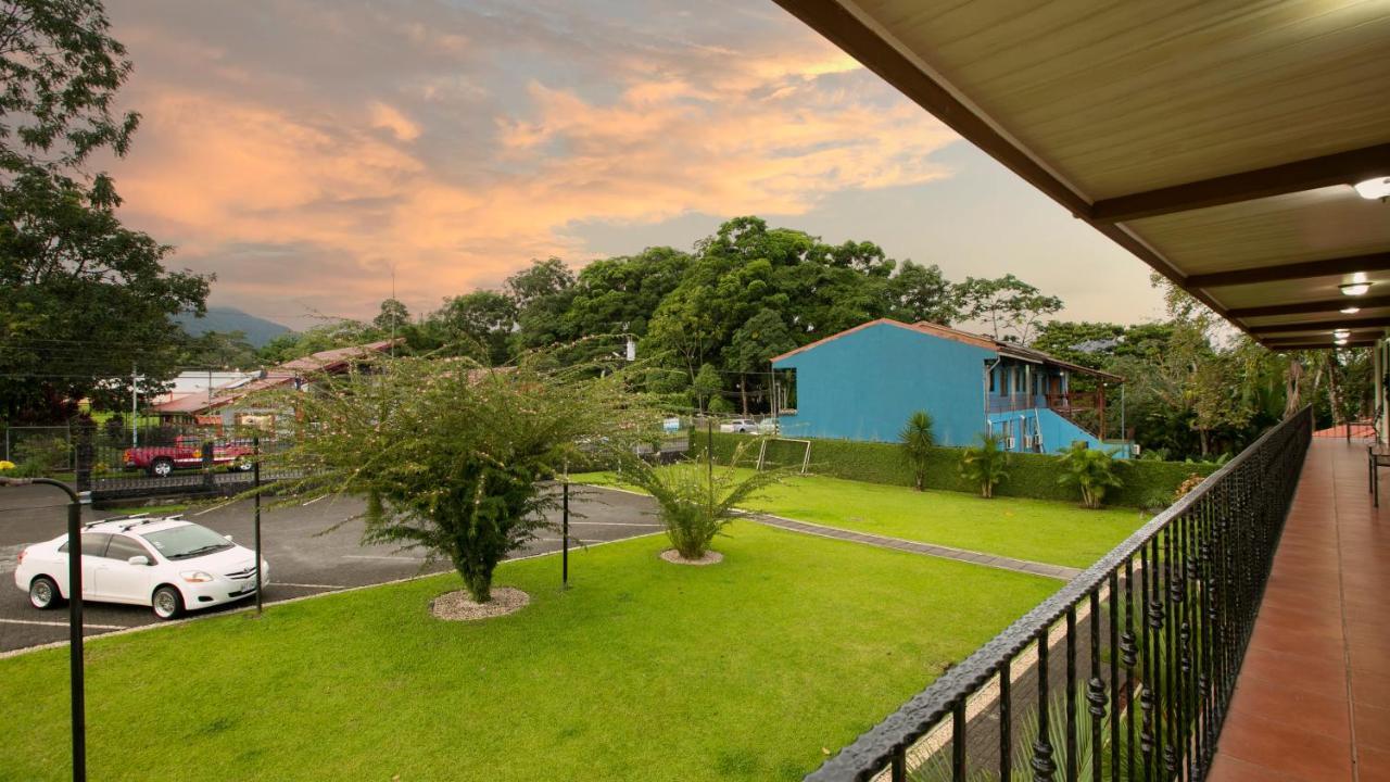 Condo'S Vista Al Volcan La Fortuna Eksteriør billede